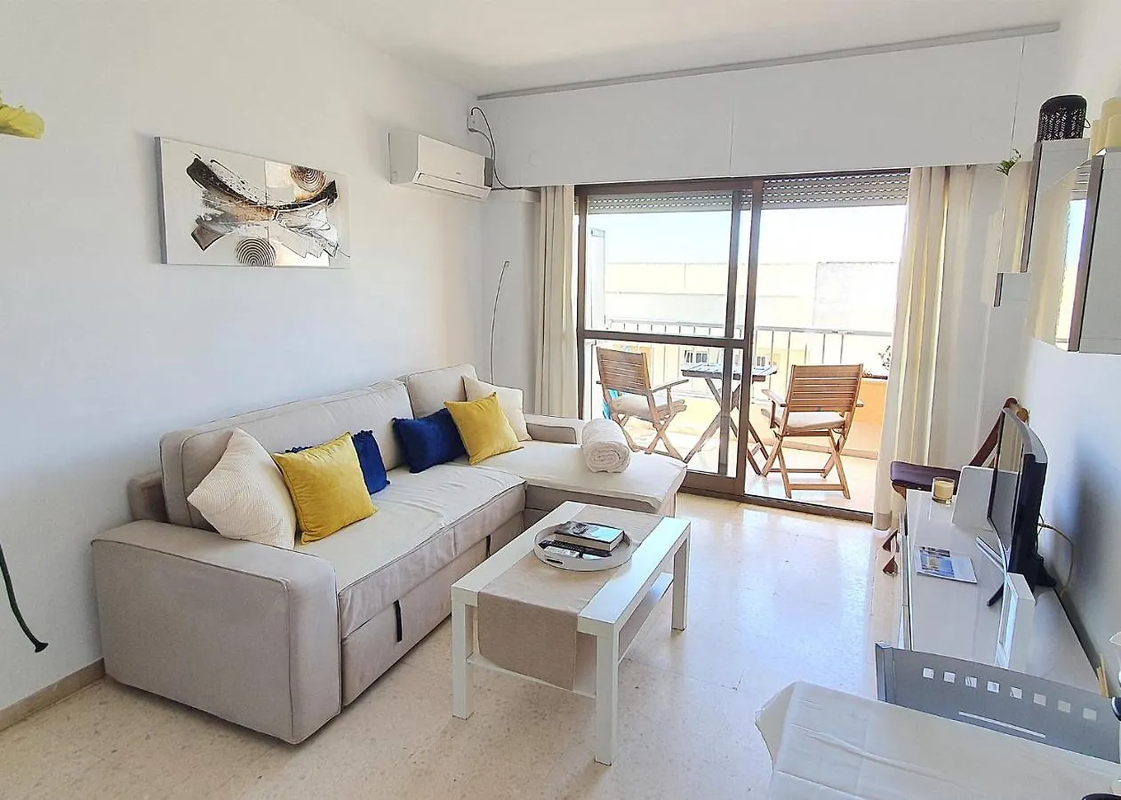 Beachfront Studio Apartment Marbella location